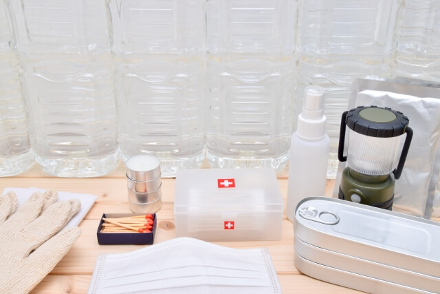 帰宅困難者対策条例などで求められる基本物品