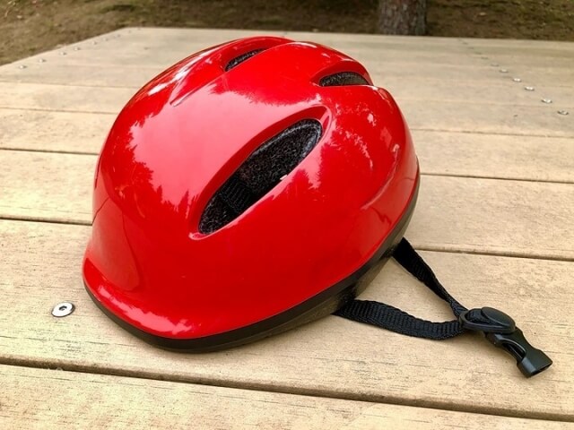 落下物から頭を守る「飛来・落下物用」規格の重要性とは