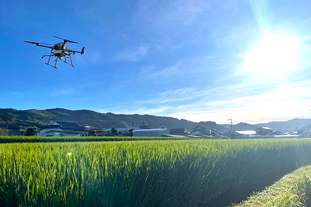 ドローン農薬散布を委託するメリット