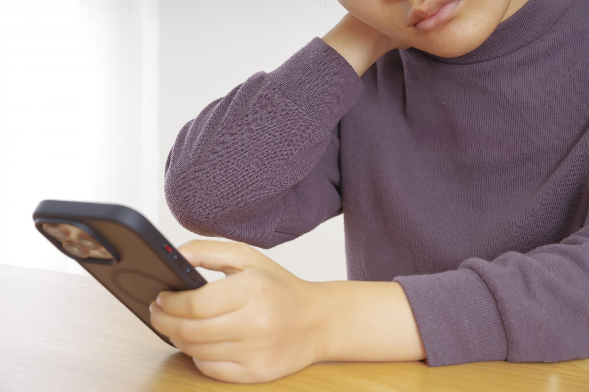 首痛が起こる主な要因とは？